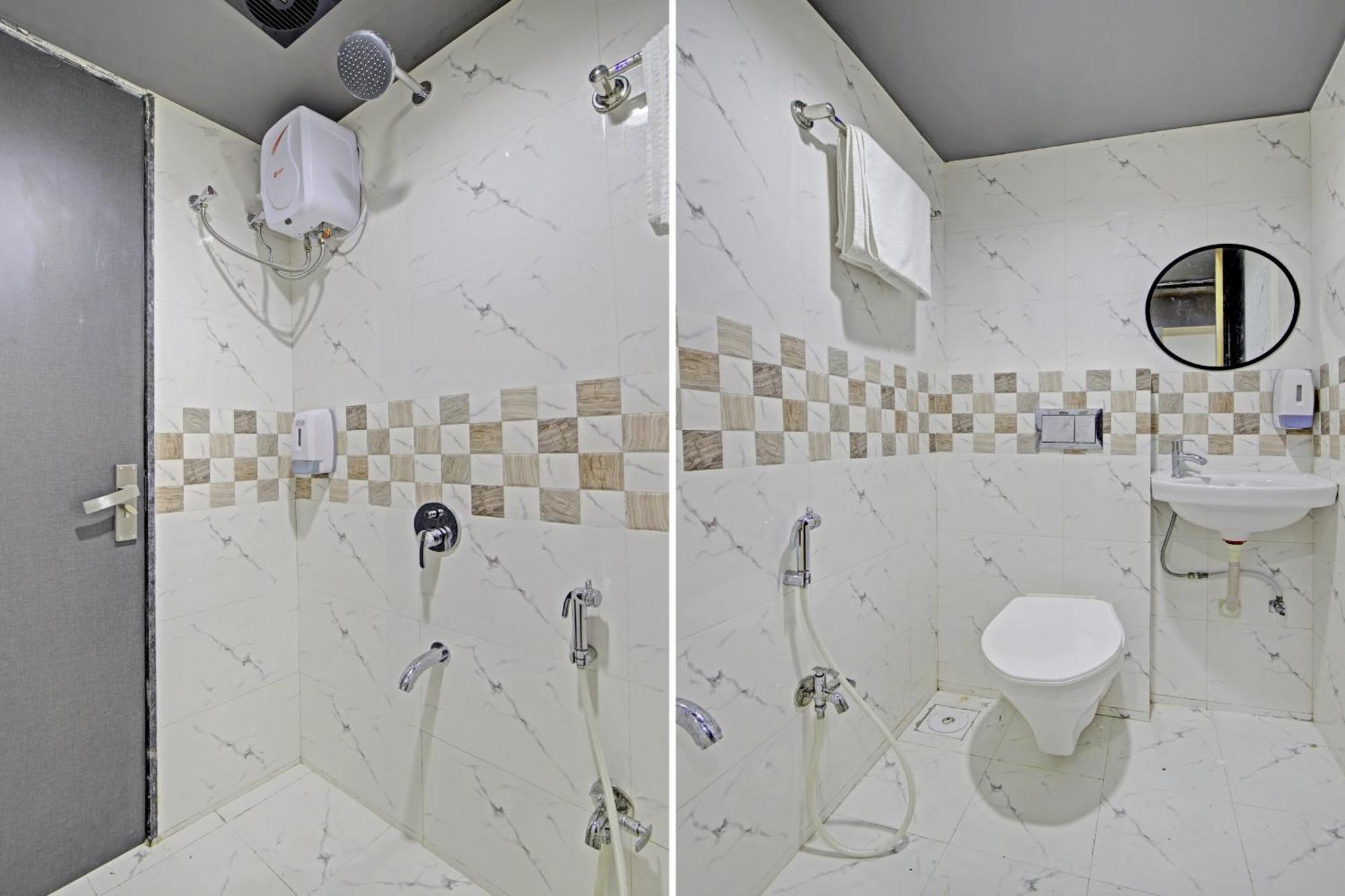 Collection O De'Pearl Hotel Surat Exterior photo